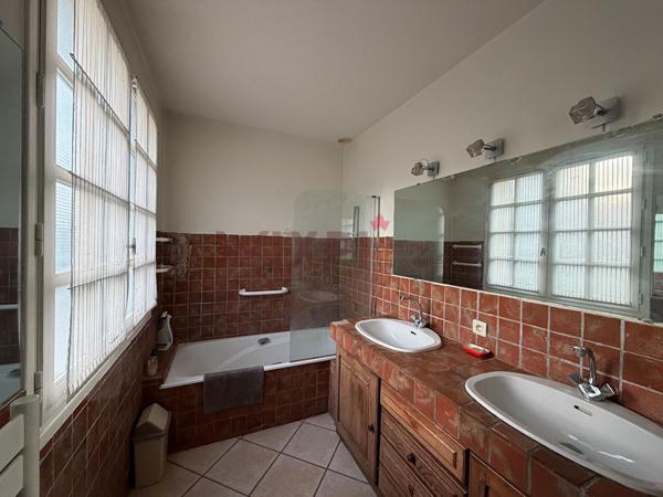 A VENDRE MAISON AVEC TERRAIN DE 3896 m² MONTELIER (26120) , Montelier A VENDRE MAISON AVEC TERRAIN DE 3896 m² MONTELIER (26120) , Montelier