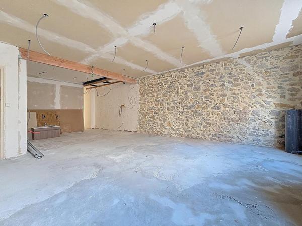 Appartement T3 à finir de rénover – 82 m² – Centre de Bédarieux
