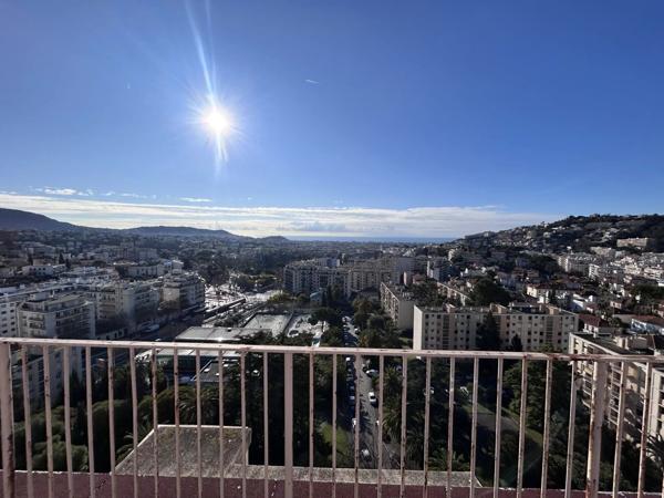 Vente Appartement 4 pièces 69 m2 à Nice