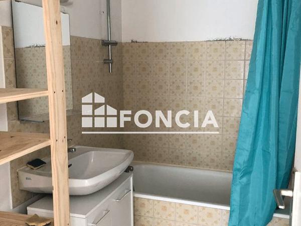 Location Appartement 2 pièces 49.4 m² - 8 ,RUE MGR MORELLE Saint Brieuc 22000