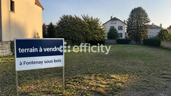 Terrain
        
        - 242 m² 499 000 € *