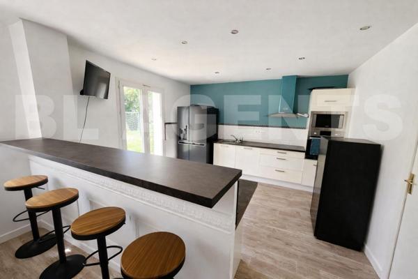 Au Perray en Yvelines, Belle maison familiale de 9 pièces, 6 chambres très bien placée!