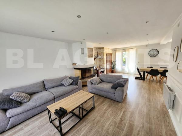 Au Perray en Yvelines, Belle maison familiale de 9 pièces, 6 chambres très bien placée!