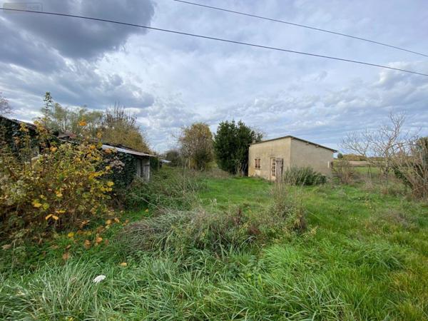 Maison à vendre à Azay-le-Ferron dans l'Indre (36290), ref : 1051598