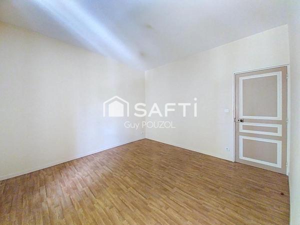 Grande maison traditionnelle de 14 pièces