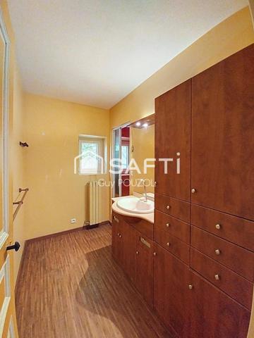 Grande maison traditionnelle de 14 pièces