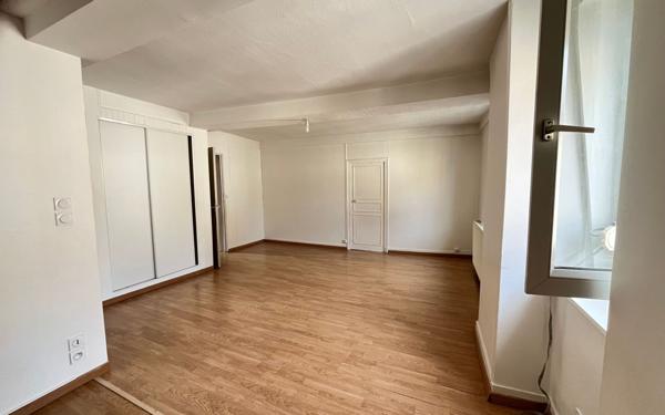 Appartement à louer    3 pièces • 81,02 m2 Argentan
