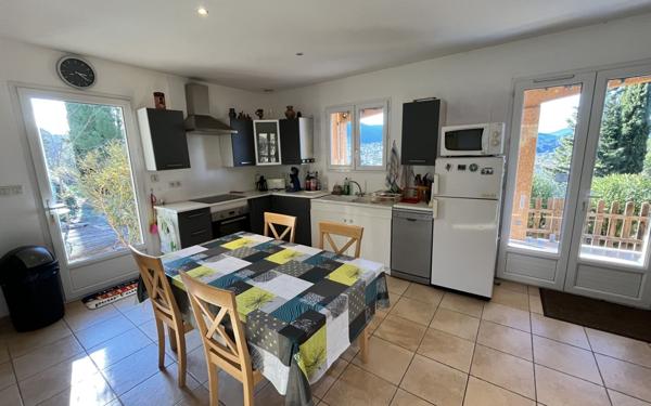 Maison à vendre    3 pièces •  Les Vans