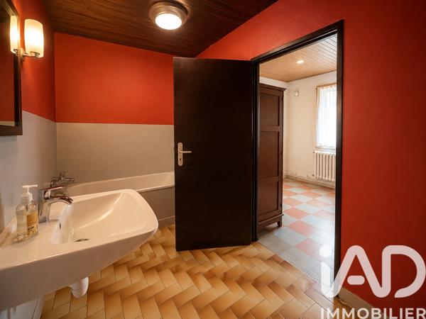 Maison à vendre 5 pièces 137 m² Fontaine