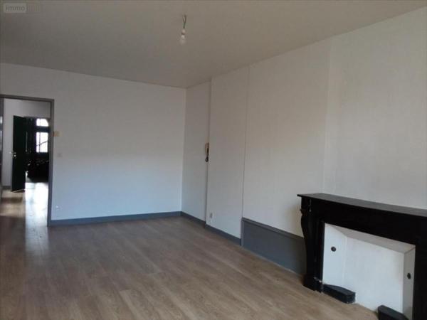 Appartement à louer à Langres en Haute-Marne (52200), ref : 020/1143