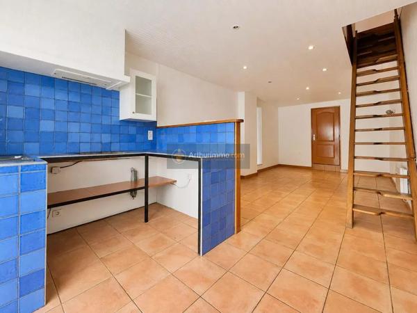 Vente                                                      Appartement
                        
                     3 pièces                      82 m2                     à Les Issambres