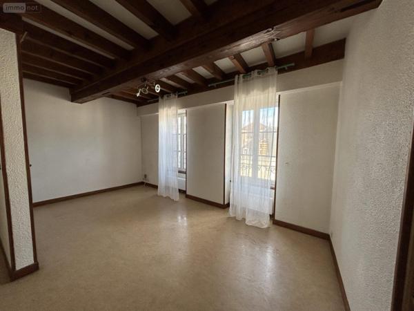 Appartement à louer à Nolay en Côte-d'Or (21340), ref : LA2165-21074