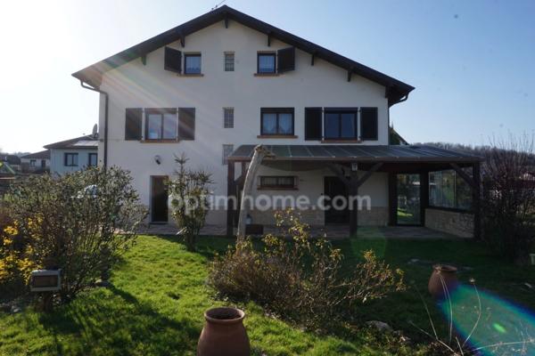 Maison à vendre 6 pièces, de 155 m², dont 4 chambres, VESOUL district (70)