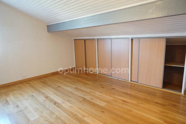 Maison à vendre 6 pièces, de 155 m², dont 4 chambres, VESOUL district (70)