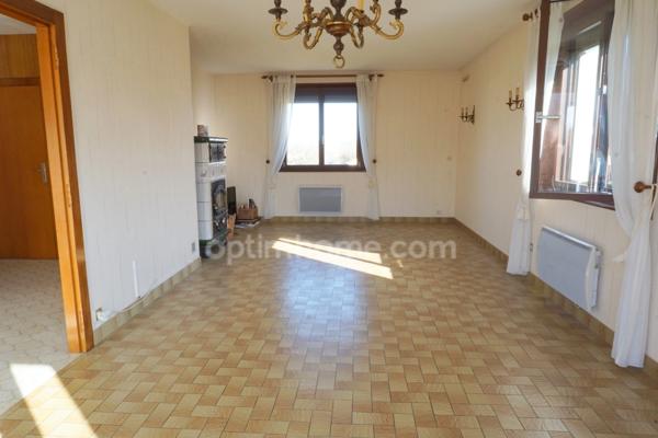 Maison à vendre 6 pièces, de 155 m², dont 4 chambres, VESOUL district (70)