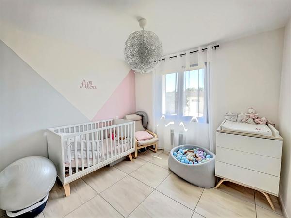 Maison récente à vendre à Caphan ? 125 m², 3 chambres, piscine et terrain de 740 m²