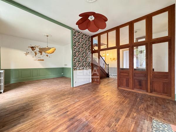 A vendre superbe Maison de ville type 6 avec jardin et deux garages !
