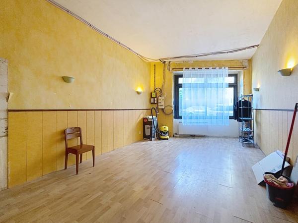 Maison de ville pour nombreux projets