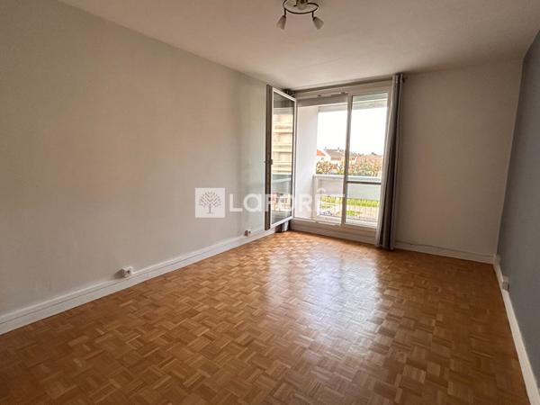 Location appartement Pontault-Combault - 3 pièce(s) - 61 m² - 1 036 €/mois