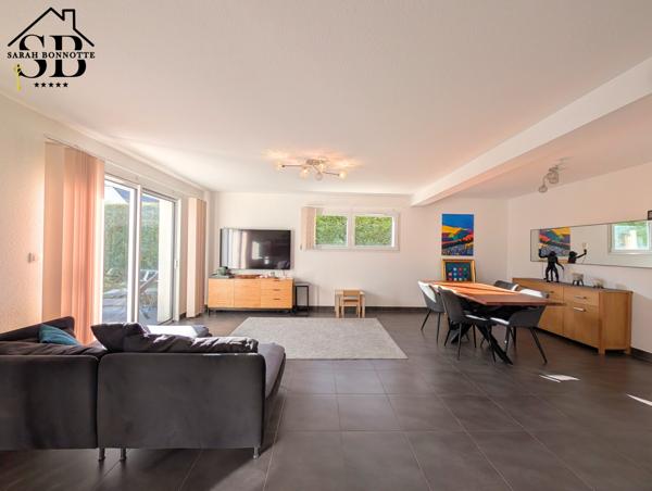 Kembs (68680) Maison contemporaine 2017 terrasse et jardin sans vis-à-vis plein Sud - DPE A / PAC + Clim + panneaux solaires