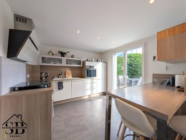 Kembs (68680) Maison contemporaine 2017 terrasse et jardin sans vis-à-vis plein Sud - DPE A / PAC + Clim + panneaux solaires