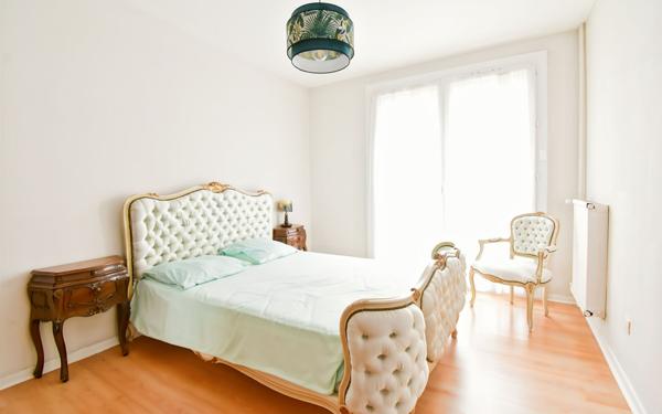 Appartement à vendre    5 pièces • 97 m2 Valence