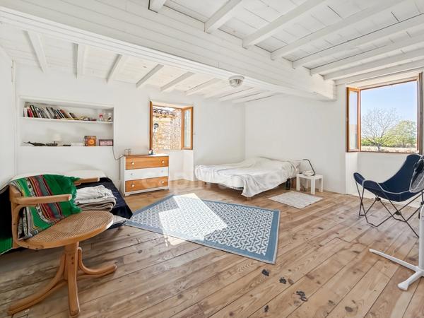 Maison à vendre 174 m2 habitables, 2 niveaux, 6 pièces proche de VIC FEZENSAC (32) sur 11 183 m2 de terrain