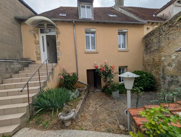 Maison à vendre 149 800 € La Châtre 4 p 172 m² DPE C