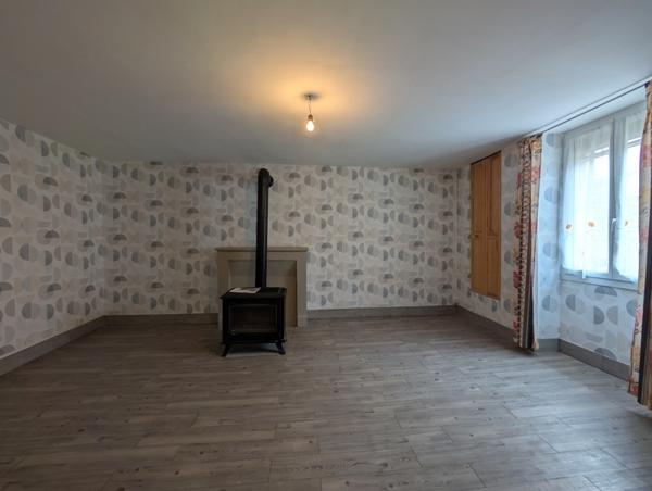 Maison à vendre 149 800 € La Châtre 4 p 172 m² DPE C