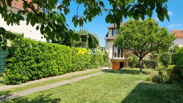 Sartrouville - Les Dix Arpents - Maison 6 pièces 100 m2 avec garage 579 000 € **  - Référence  9564