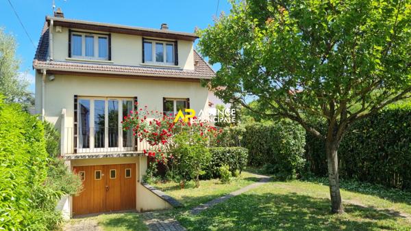 Sartrouville - Les Dix Arpents - Maison 6 pièces 100 m2 avec garage 579 000 € **  - Référence  9564