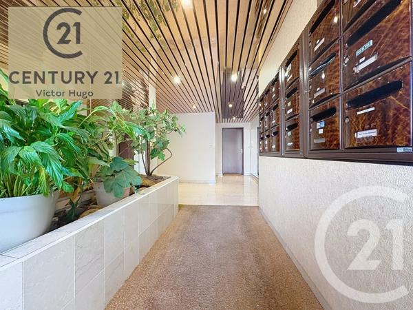 Appartement F3 à vendre  3 pièces - 53,98 m 2   LIMOGES  - 87