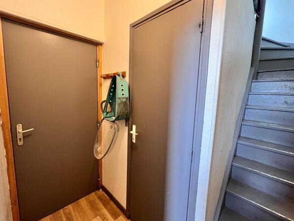 Très bel immeuble de rapport de 5 appartements, revenu locatif de 29400€ / an !!