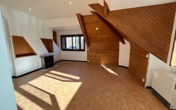 Appartement à louer    2 pièces • 55 m2 Mende