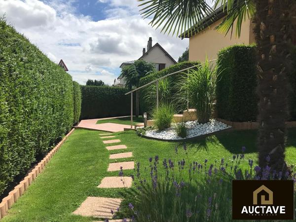 Maison D'Architecte Familiale avec 7 chambres, sous-sol et jardin paysagé , Alencon Maison D'Architecte Familiale avec 7 chambres, sous-sol et jardin paysagé , Alencon