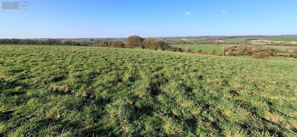 Maison rurale à vendre à Maël-Carhaix dans les Côtes-d'Armor (22340), ref : 22075/MAIS1663