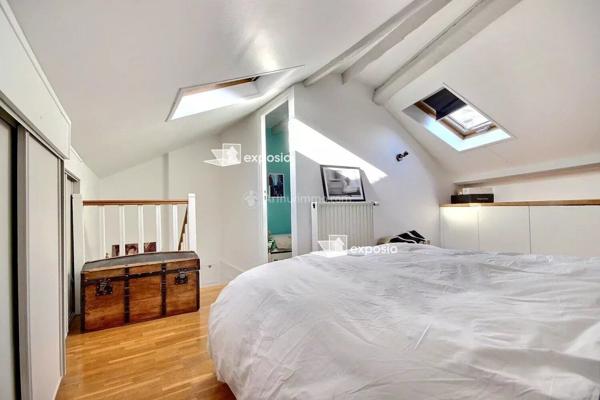 Vente                                                      Appartement
                        
                     3 pièces                      53 m2                     à Asnières-sur-Seine