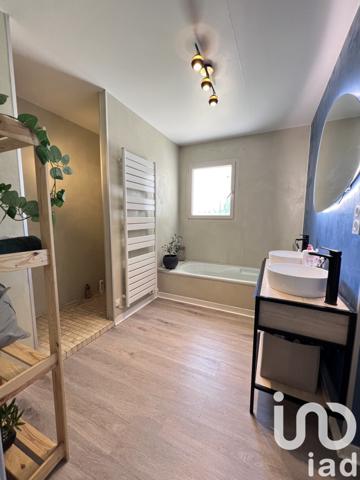 Maison à vendre 8 pièces 201 m² Saint-Vincent-de-Paul