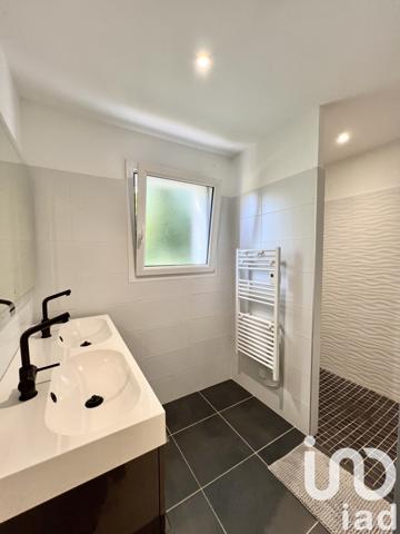 Maison à vendre 8 pièces 201 m² Saint-Vincent-de-Paul