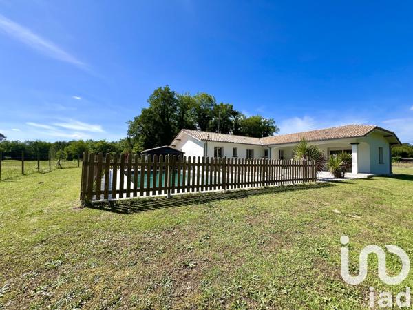 Maison à vendre 8 pièces 201 m² Saint-Vincent-de-Paul