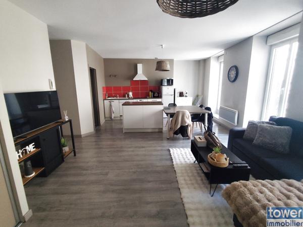 Maison
                                                                                                                                                                                                                                                                                                                        7 pièce(s)                                                                                                                                                                                                          3 chambre(s)                                                                                                                                                                                                          158  m²