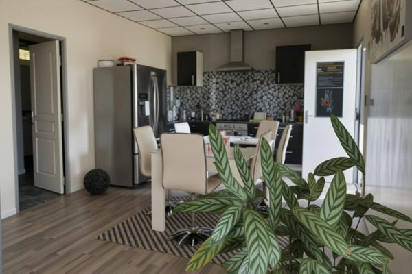 PROPRIETE vendre 20 pièces proche de REMIREMONT (88) sur 2,4 ha avec ETANG, SOURCE