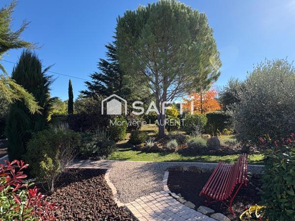 Villa de plain pied de 150 m2 sur 2847 m2