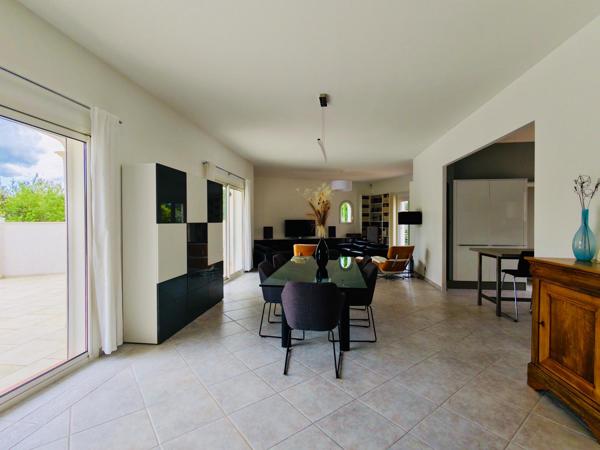 Villa de plain pied de 150 m2 sur 2847 m2