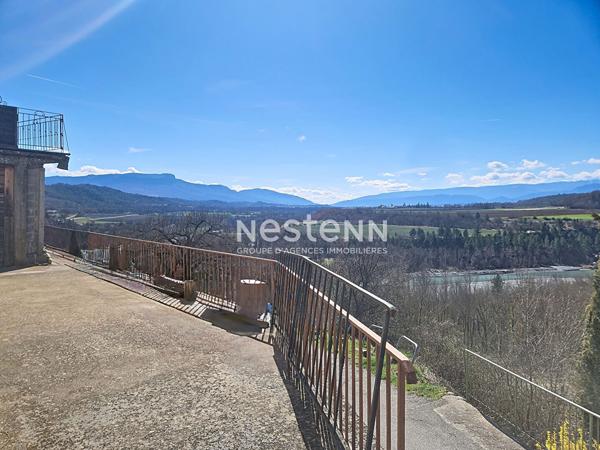 Charmante maison de village à vendre à Thèze - 3 pièces, 2 terrasses