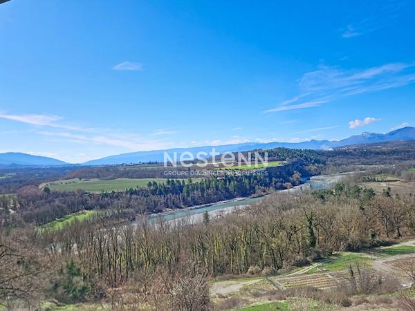 Charmante maison de village à vendre à Thèze - 3 pièces, 2 terrasses