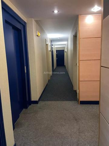 Vente                                                      Appartement
                        
                     1 pièces                      17 m2                     à Issy-les-Moulineaux