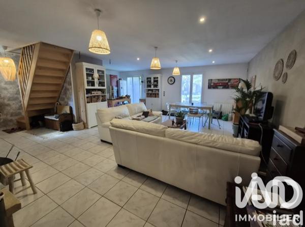 Maison à vendre 5 pièces 120 m² Saint-Cyr-sur-Morin