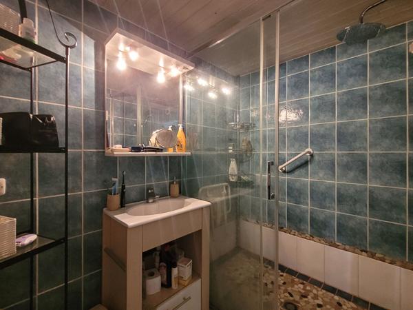 EXCLUSIVITE - Maison de bourg au coeur d'Esnandes (communauté d'agglomération de La Rochelle)