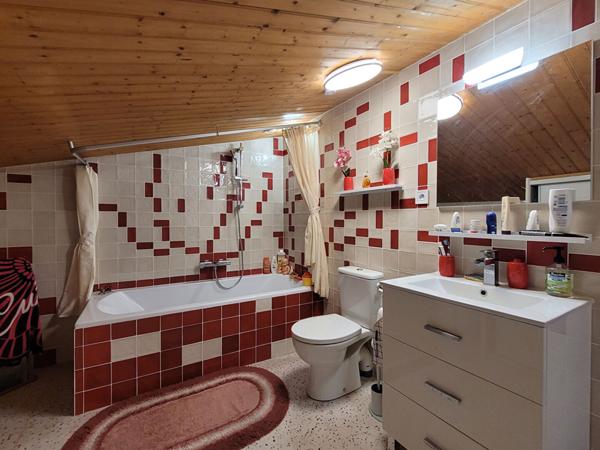 EXCLUSIVITE - Maison de bourg au coeur d'Esnandes (communauté d'agglomération de La Rochelle)